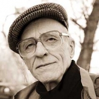 Валентин Непомнящий