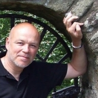 Саймон Кларк