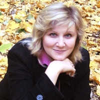 Симона Вилар