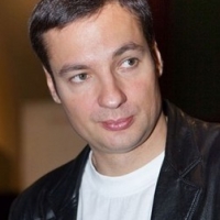 Павел Санаев
