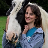 Дженнифер Бенкау