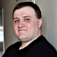 Олег Волков