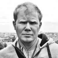 Денис Бушлатов