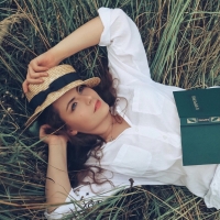 Маргарет Астер