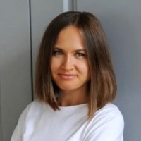 Ася Лавринович