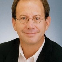 Марк Гоулстон