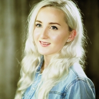 Холли Джексон